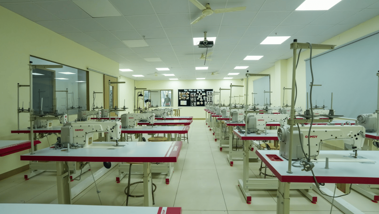 Indian Institute of Fashion Technology Bangalore Academic Building photo 24